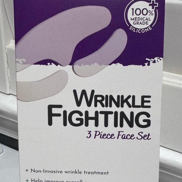 🌟HOST PICK🌟Truly Clear Wrinkle Fighting 3 Piece Face Set - 100% Silicone🌟 - Picture 15 of 16